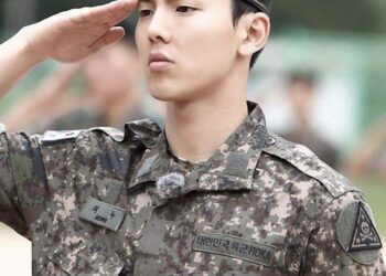 MONSTA X’ Shownu Announces Enlistment And Writes a Letter To Monbebes