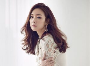 choi-ji-woo-namaste-hallyu-01