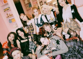 TWICE Unveils Teaser Schedule For New English Single