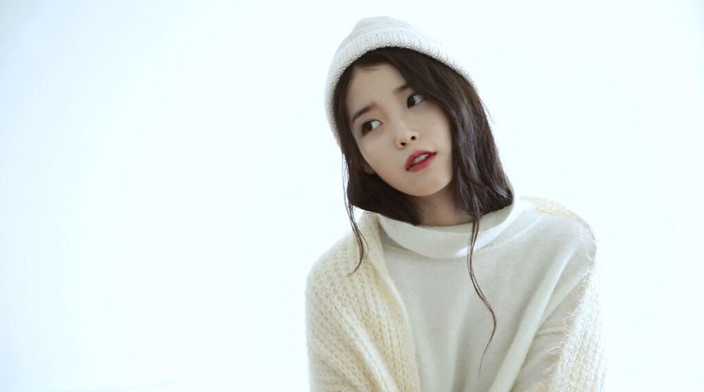IU Releases Lyric Teaser For Her Upcoming Single ‘strawberry moon’