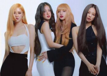 BLACKPINK Makes Their Mark At Paris Fashion Week 2021