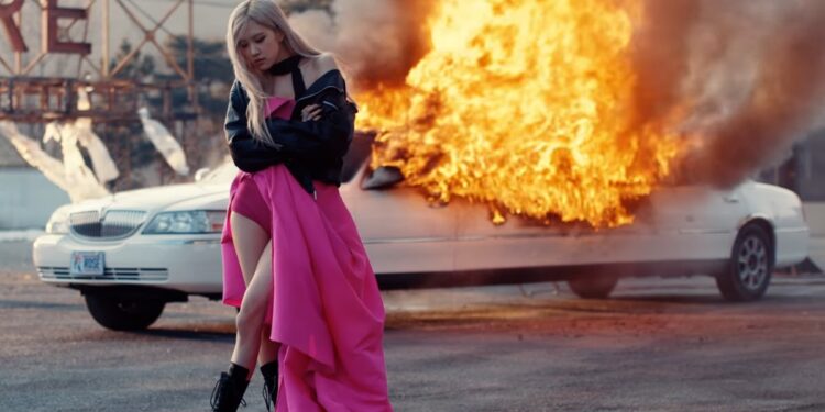 BLACKPINK’s Rosé’s On the Ground