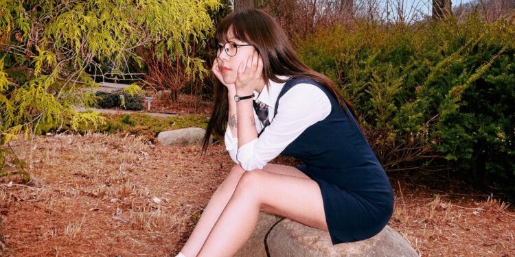 MAMAMOO’s Whee In Releases ‘D-Day’ MV