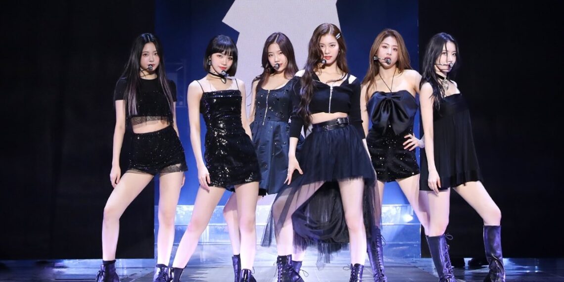 LE-SSERAFIM’s ‘FEARLESS’ Becomes The Highest Selling Girl Group Debut Album In First Day Sells