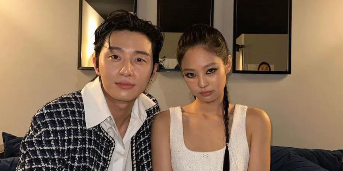 Park Seo Joon And BLACKPINK Jennie Pose At The Chanel Show In Paris
