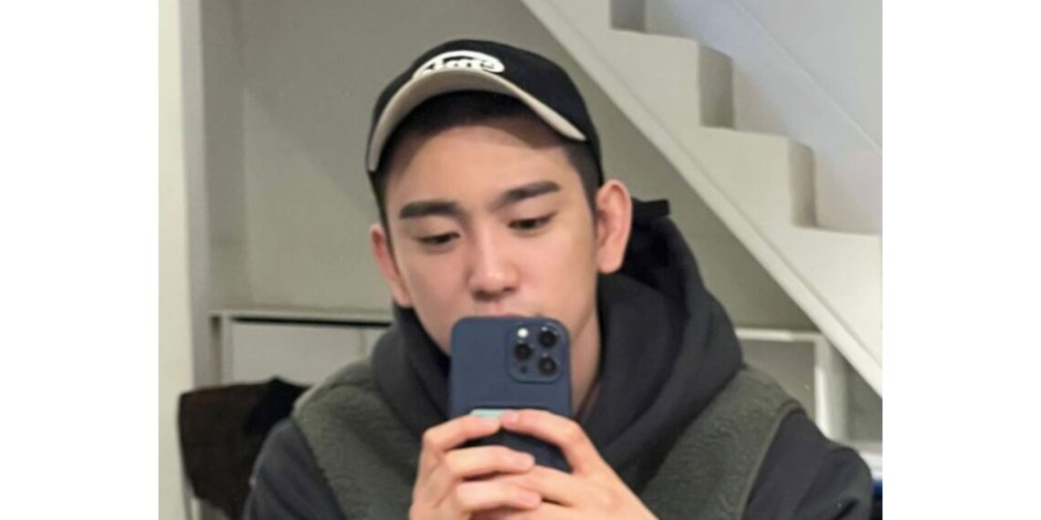 GOT7 Jinyoung Begins His Military Service Today