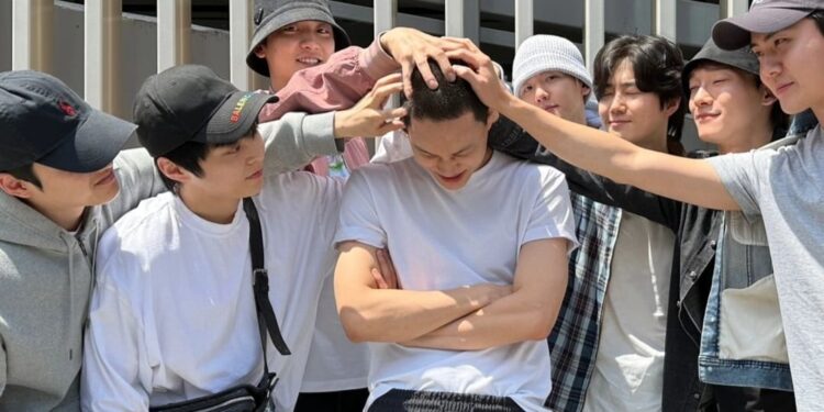 EXO’s Kai Begins His Military Service