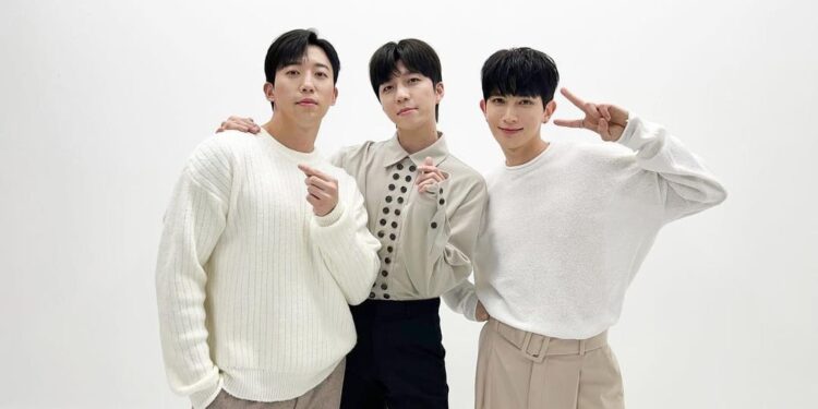 U-kiss-namaste-hallyu