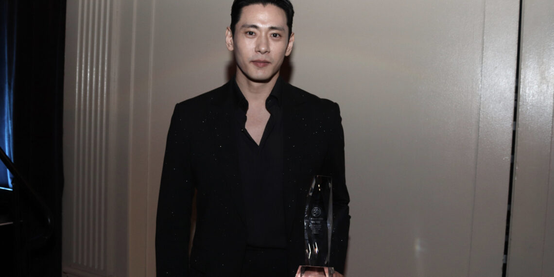Actor Yoo Teo Wins Trailblazer Award At KACF Annual Gala 2023
