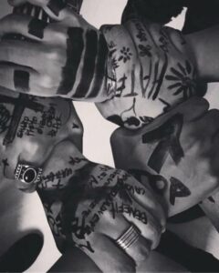 bigbang-ot5-TOP-leaves-namaste-hallyu