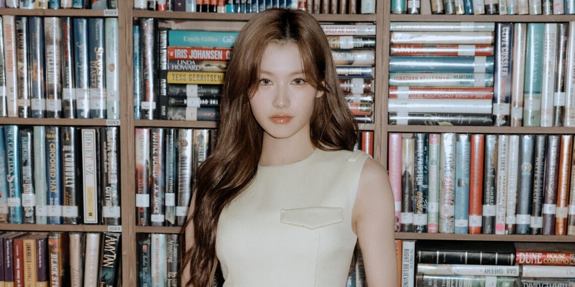 twice-sana-prada-namaste-hallyu