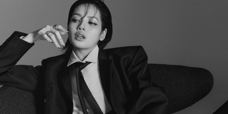 BLACKPINK’s Lisa Launches Her Solo Management Agency ‘LLOUD’