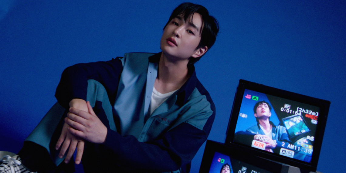 SHINee’s Onew Celebrates New Album ‘FLOW’ With A Fun Pop-Up Event in Seoul