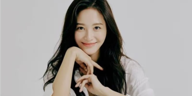 Actress Kim Jae Kyung Reveals Her Wedding In A Heartfelt Note