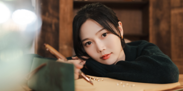 OH MY GIRL’s Hyojung To Release Her First Solo Single ‘Christmas Night Train’