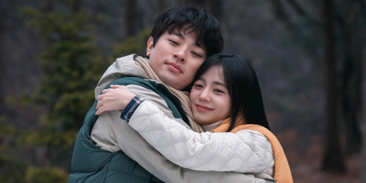 Coupang Play Releases Stills And Premiere Date For Upcoming Drama ‘Newtopia’ Starring BLACKPINK’s Jisoo