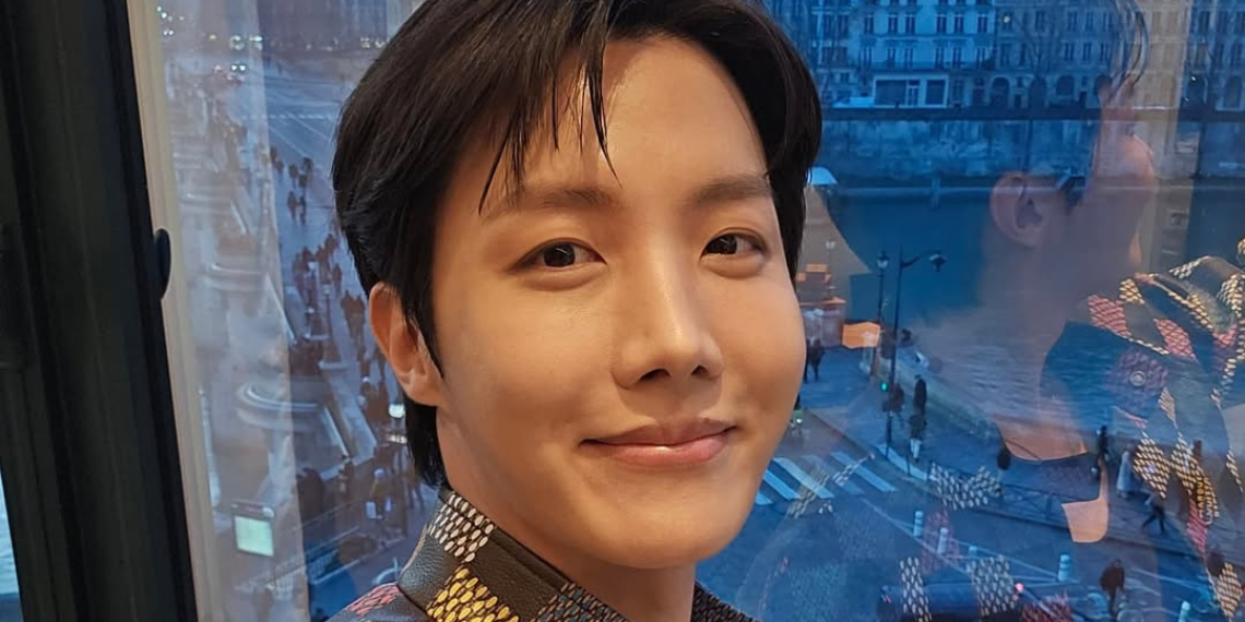 Jennie Unveils Tracklist For Studio Album ‘Ruby’