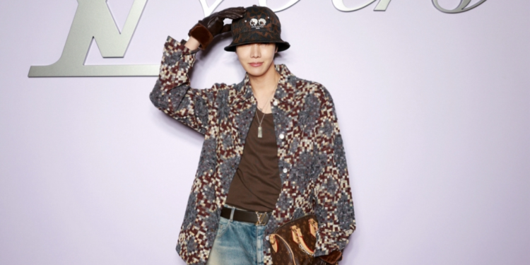 TXT Wins Big At The 32nd Hanteo Music Awards 2024 + Full List Of Winners From Day 1