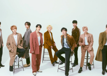 G-Dragon Unveils New Lightstick Ahead Of Solo World Tour