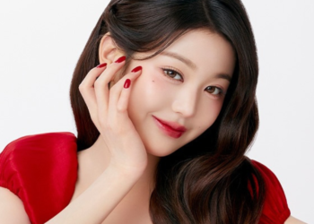 IVE’s WONYOUNG Named New Model for DASHING DIVA