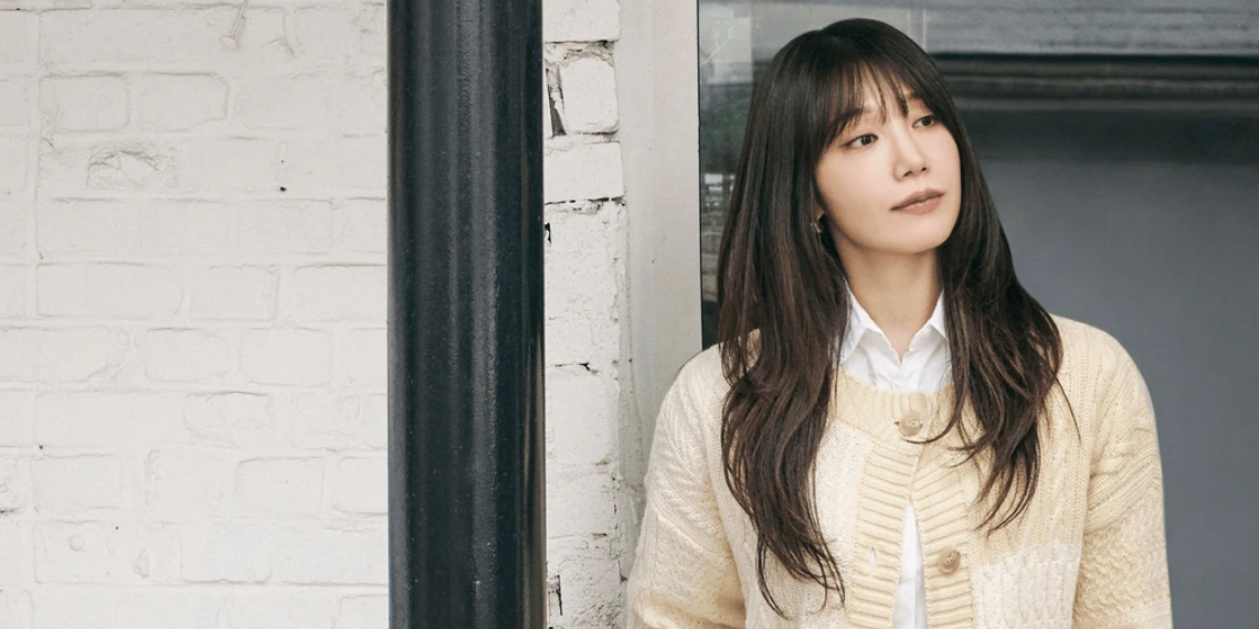 Apink’s Jeong Eun Ji Leaves IST Entertainment + Joins BILLIONS