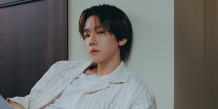 EXO’s Baekhyun Reigns on Billboard Charts with His Solo Album ‘Essence of Reverie’