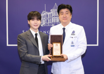 ENHYPEN Drops Teaser for New Track ‘Outside’ Ahead of MV Release