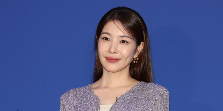 HYOLYN Drops New Digital Single ‘YOU AND I’