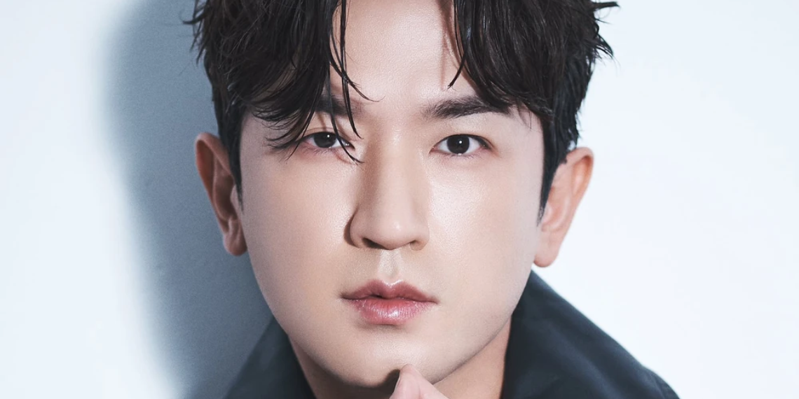 SHINHWA’s Lee Min Woo Announces Marriage in a Heartfelt Letter