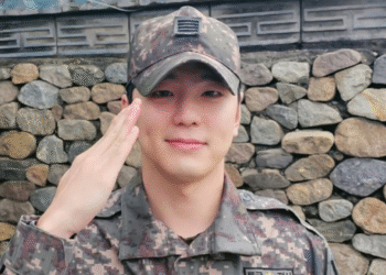 Kim Min Gue Completes Military Service, Teases Acting Comeback