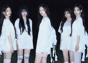 RESCENE Announces Third Mini Album ‘lip bomb’