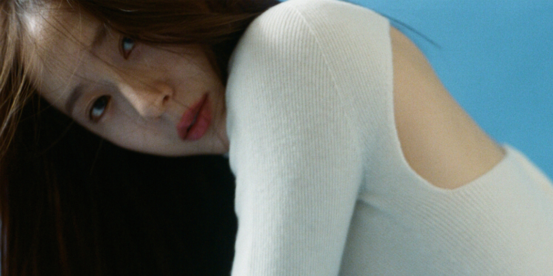 Krystal Reveals Album Cover For Her First Solo Single ‘Solitary’