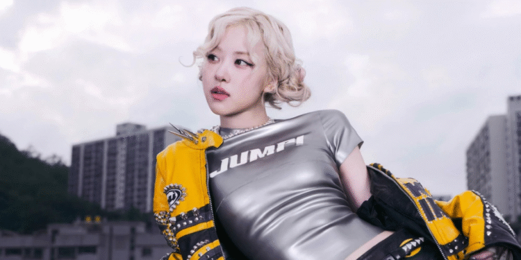 BLACKPINK’s Rosé Makes History as ‘APT.’ Tops IFPI Global Chart