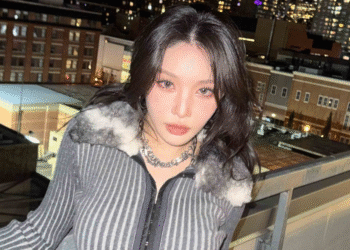 CHUNG HA Drops ‘Coming Soon’ Teaser Ahead of February Comeback