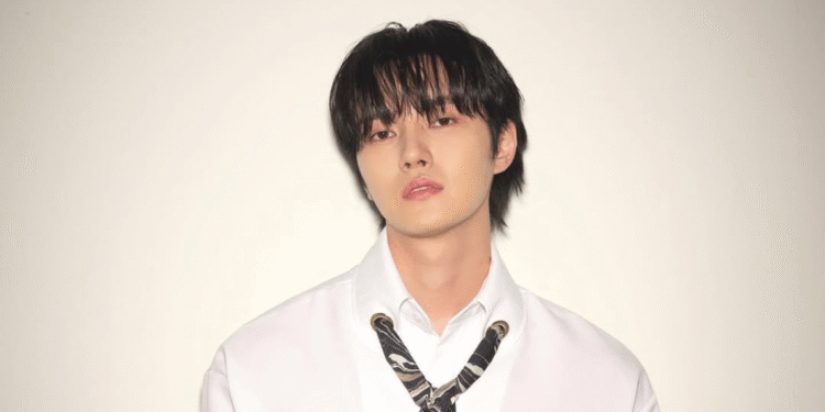 Actor Lee Tae Ri Announces Marriage To Non-Celebrity Fiancée