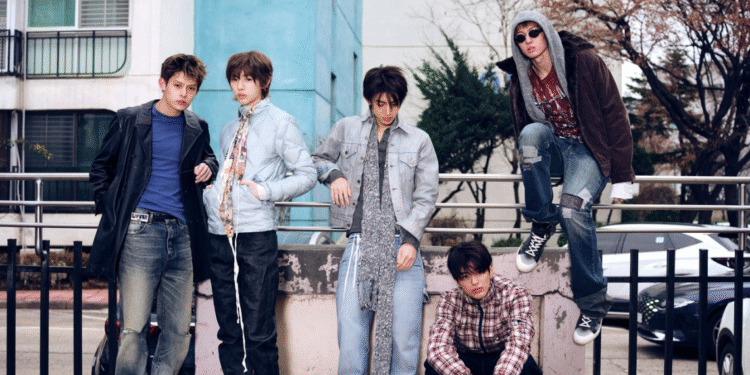 CORTIS Unveils Teaser for Official Light Stick Ahead of Debut Tour